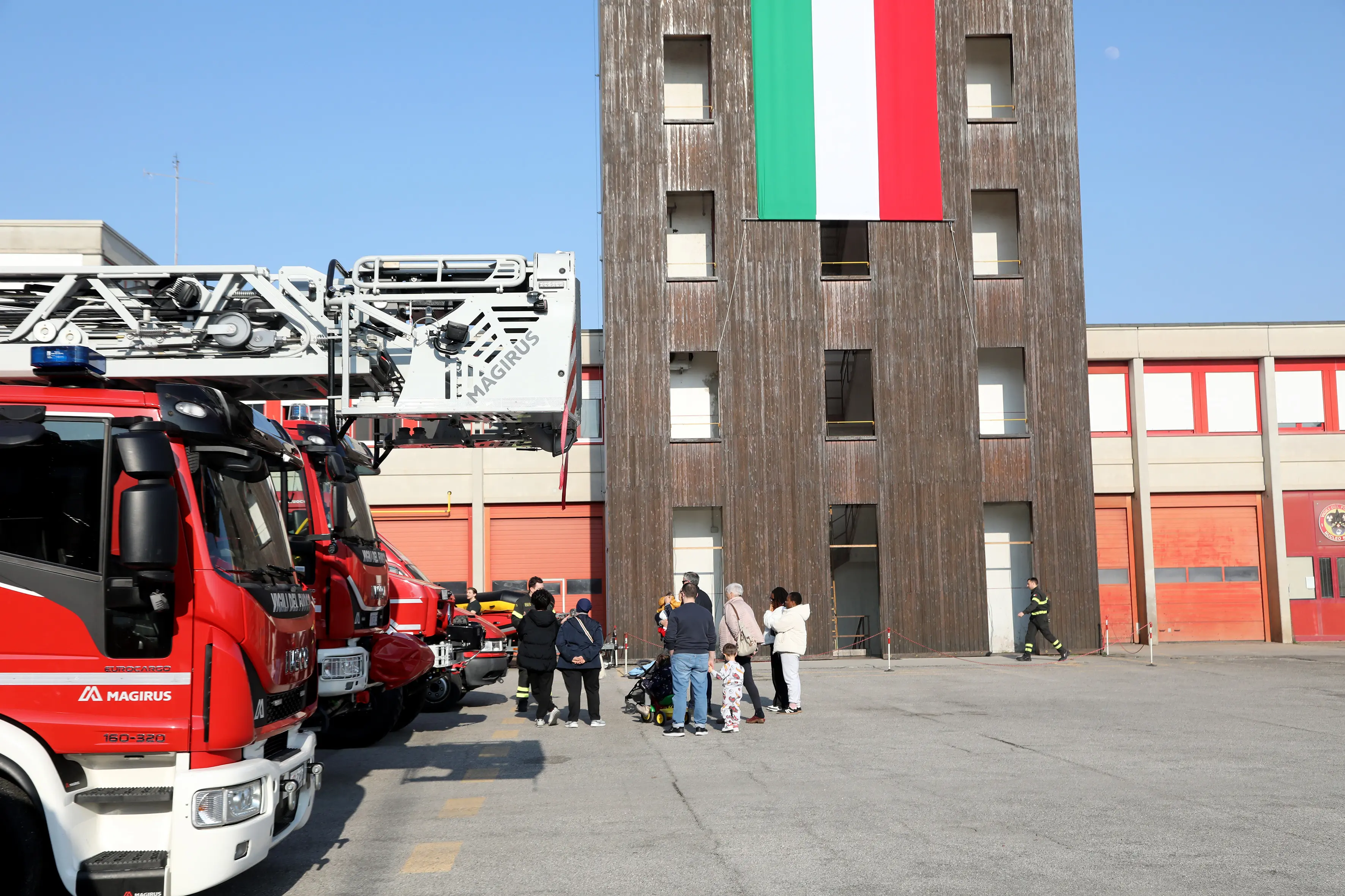 Celebrato anche nel capoluogo friulano l’87° anniversario di istituzione del Corpo dei vigili del fuoco, con la caserma del Comando dei vigili del fuoco di Udine aperta ai bambini e ai loro genitori.