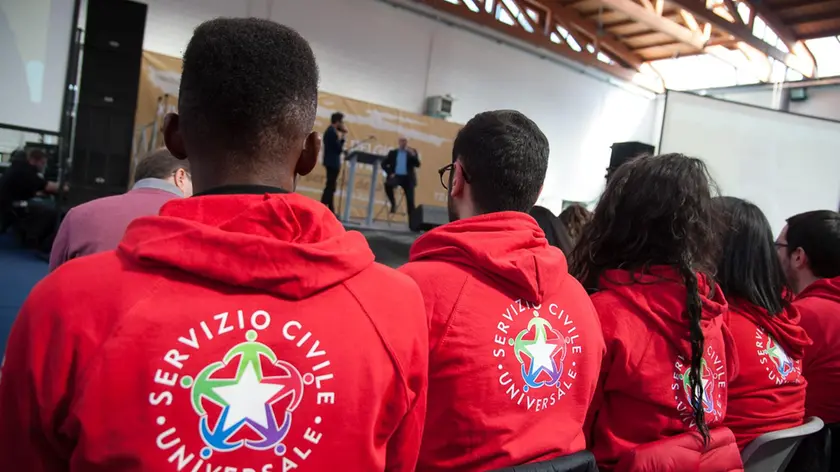 Giovani aderenti al Servizio Civile in tutta italia i posti a disposizione sono oltre 52 mila