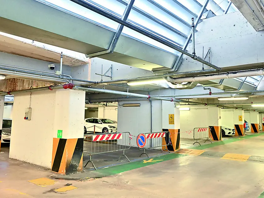 L'interno del parcheggio Venerio a Udine (foto Petrussi)