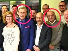 Mario Ruoso e Loriano Bedin, cerchiati, durante una festa di Telepordenone nel 2019.