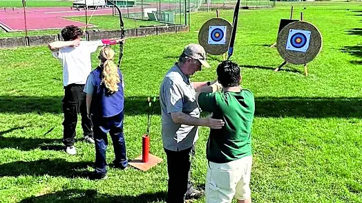 Le lezioni nel periodo estivo al campo di tiro con l’arco a Rivolto