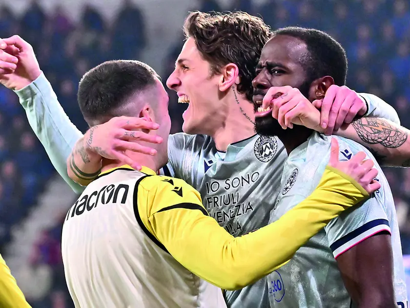 Zaniolo esulta assieme a Davis dopo il gol del momentaneo 2-0 contro l’Atalanta (foto Petrussi)