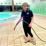 Anna Gregoris, a 78 anni lavora come volontaria nella piscina di San Vito