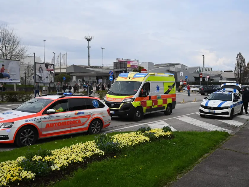I soccorsi sul luogo dell'incidente a Pordenone