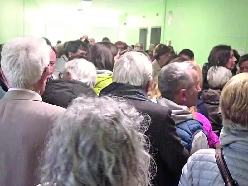 Lunghe code al distretto sanitario di Palmanova (foto Petrussi)