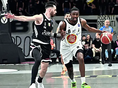 L'Apu ha chiuso con i rimpianti le sfide contro Milano, Brescia, Bologna e Venezia