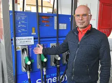 Un distributore a Udine con la benzina esaurita (foto Petrussi)