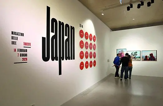 La mostra dedicata alla fotografia giapponese in corso al Magazzino delle Idee a Trieste