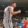 Capitan Alibegovic esulta: l’Olimpia Milano è battuta (Petrussi)