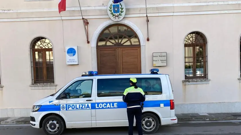 È stata la polizia locale a rintracciare la giovane conducente fuggita dopo l'incidente