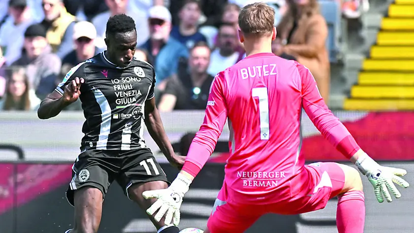 L'occasione sprecata da Kamara contro il Como ©Foto Petrussi