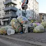 I rifiuti abbandonati per strada a Pordenone