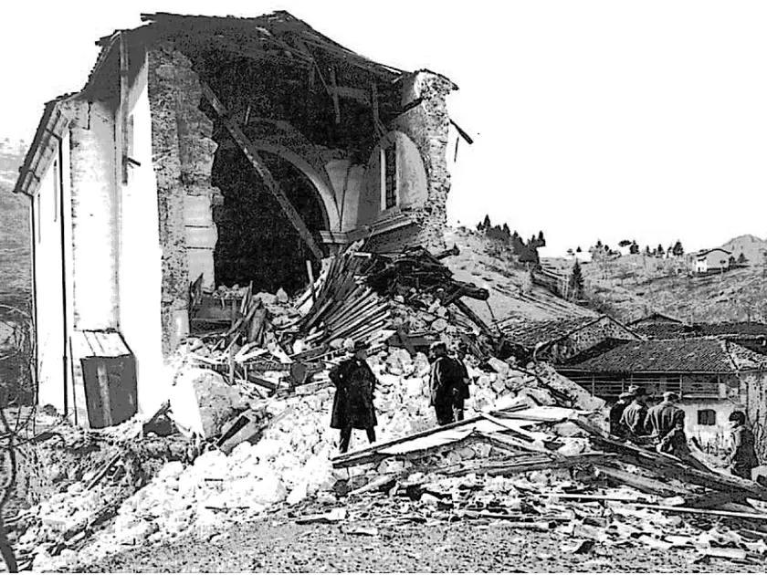 Un’immagine del volume: il terremto del 1928 in Carnia