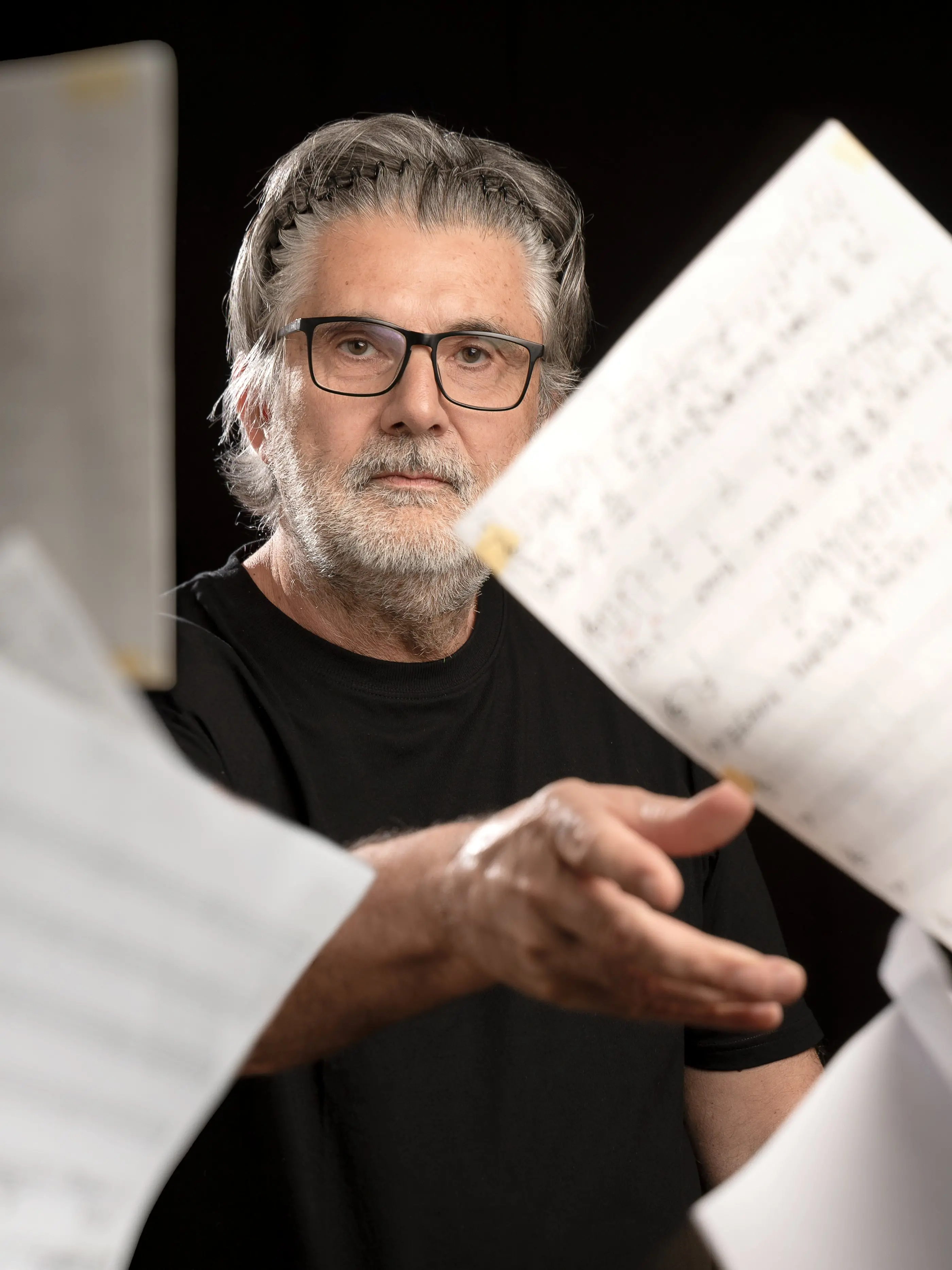 Glauco Venier con gli spartiti