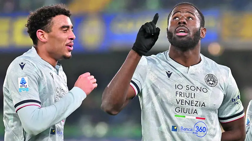 Keinan Davis esulta con Atta dopo uno dei 10 gol realizzati in questa stagione (foto Petrussi)