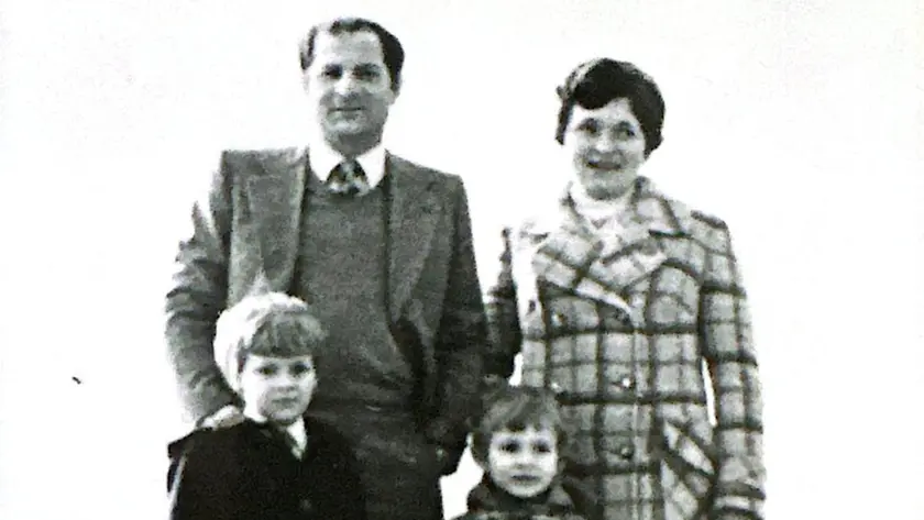 Emanuele Gallo, con la moglie Leonella e i figli, Stefano e Luca