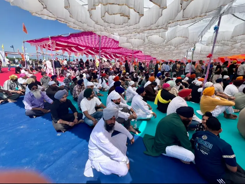 Sikh in festa a Pasiano in attesa del loro tempio