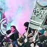 Fumogeno accesso in Curva nord dai tifosi dell’Udinese (foto Petrussi)
