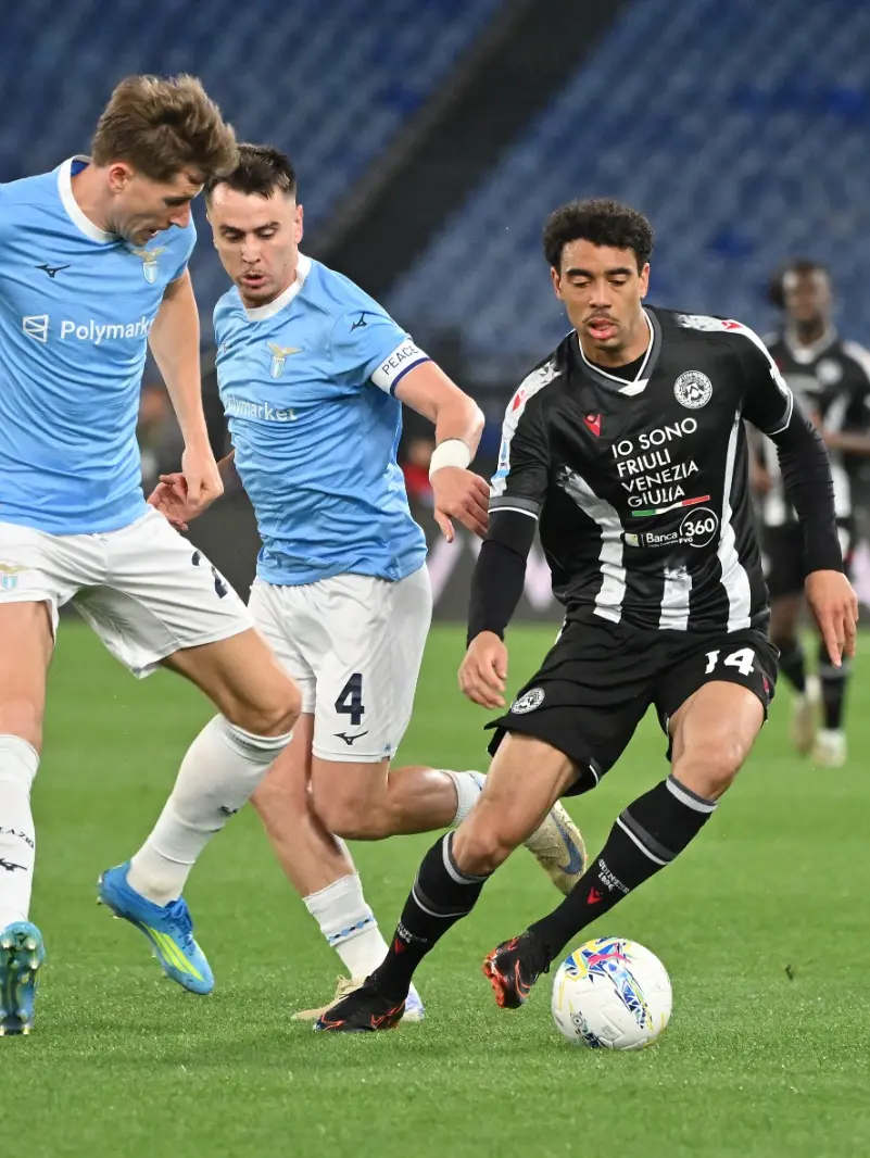 Il bianconero Arthur Atta in azione: suo il gol del 2-2 in casa della Lazio (foto Petrussi)