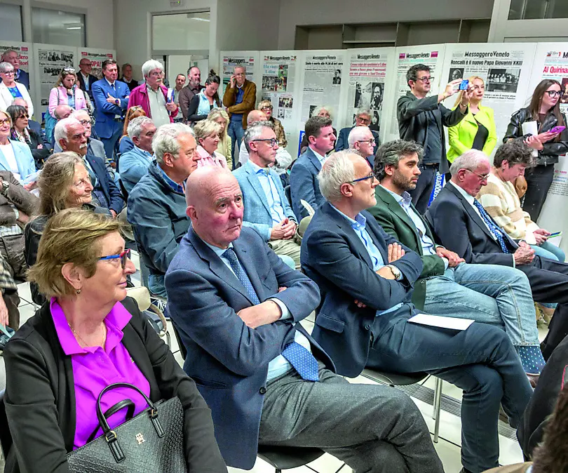 Il pubblico alla presentazione del libro nella sede del Messaggero Veneto ©Foto Petrussi