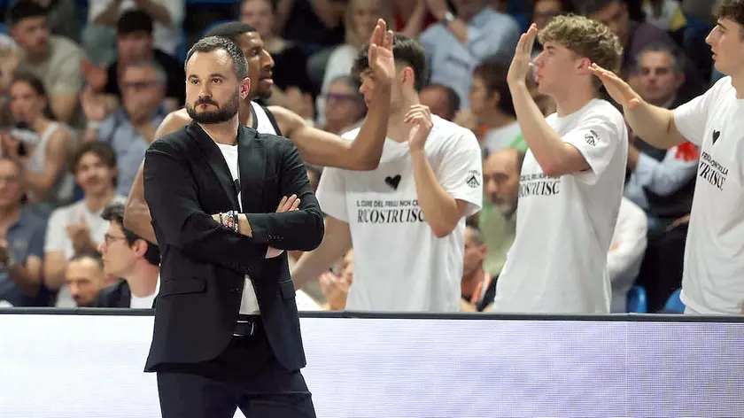 https://images.messaggeroveneto.it/view/acePublic/alias/contentid/1qzjjnpxiel70kn6sjn/0/copia-di-copy-of-udine-3-maggio-2026-basket-a1-apu-udine-vs-trento-foto-petrussi.webp?f=16%3A9&amp;w=840