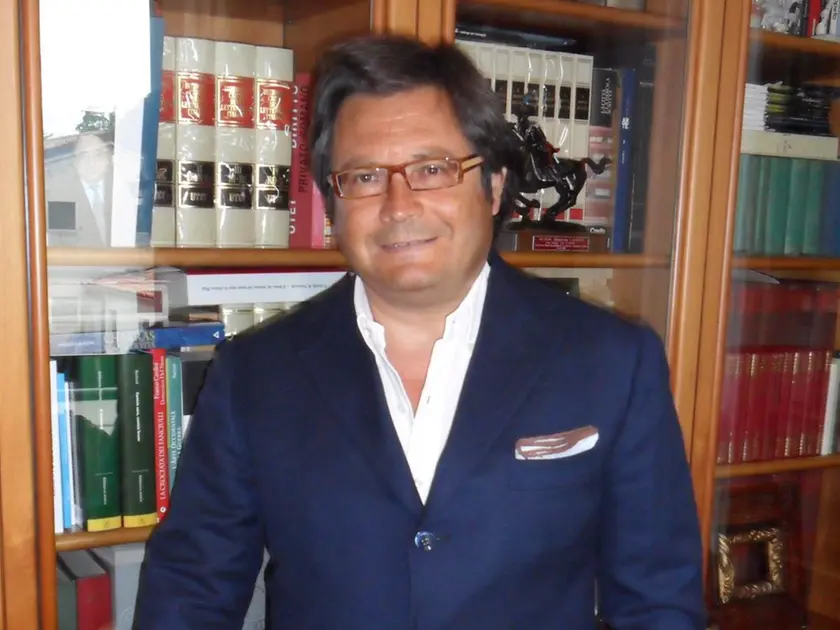 Maurizio Castro è stato dirigente di Electrolux e parlamentare
