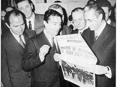 Un momento dell'inaugurazione dell'attuale sede del Messaggero Veneto, nel 1968, con Aldo Moro e il direttore Vittorino Meloni