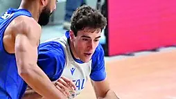 Matteo Cavallero in azzurro