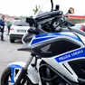Un posto di blocco della polizia locale