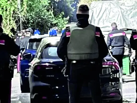 Dopo il sequestro con violazione di domicilio sono intervenuti i carabinieri