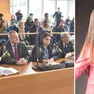 Il tavolo degli avvocati della difesa e, a destra, Penelope Cossaro: la bambina aveva 7 anni