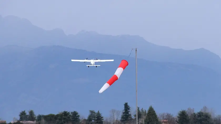 Pordenone. Un aereo alla Comina.