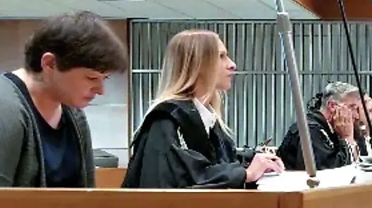 Da sinistra: Silvia Comello, l’avvocato Lenarduzzi e il pm Gondolo