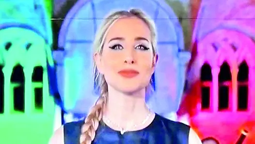 Valentina Volpe Andreazza durante l’esecuzione dell’inno nazionale su RaiUno