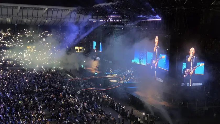 L’urlo di Eros Ramazzotti ai 21 mila del Bluenergy stadium: «Mandi Udin, vi voglio bene»