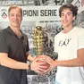 Matteo Cavallero, 23 anni, con l’ambassador Michele Antonutti e Nick McGlynn