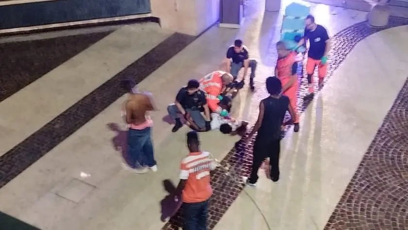 Sul posto è intervenuto il personale sanitario