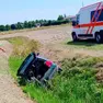 L'auto finita nel canale