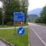 Il tratto della strada regionale 512, a Cavazzo Carnico, dove si è verificato l’incidente (foto Petrussi)