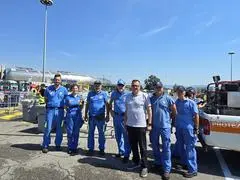 Alcune foto scattate allo stadio di Udine domenica mattina. Molte ore prima del concerto di Vasco Rossi il parcheggio nord alberato e già quasi pieno. I fan si stanno attrezzando per passare le ore che li separano dall'inizio del concerto.