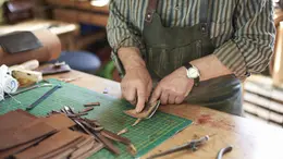 Il settore dell'artigianato è in crisi: in nove anni ci sono il 5,9 per cento di imprese in meno in Italia