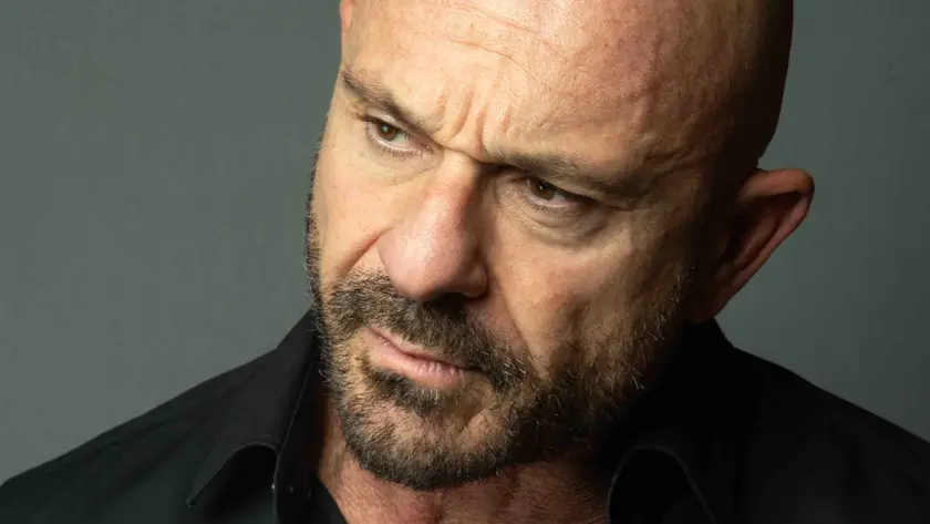 Il cantante e attore Raiz in una foto di Riccardo Piccirillo