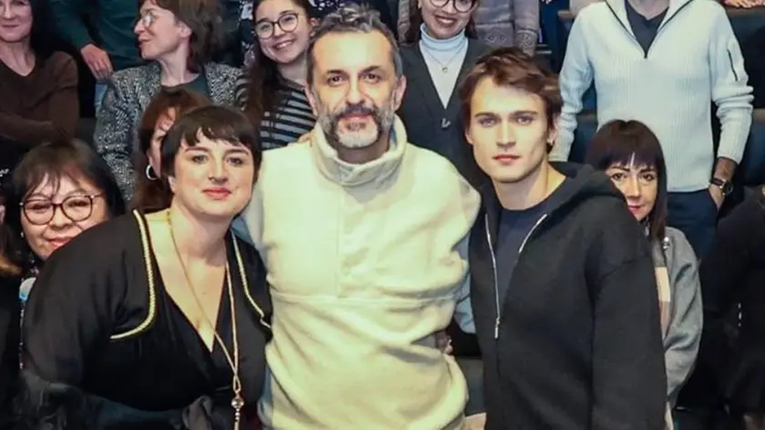 Da sinistra Chiara Tripaldi, il regista Nicolangelo Gelormini e Saul Nanni (Foto Riccardo Modena)