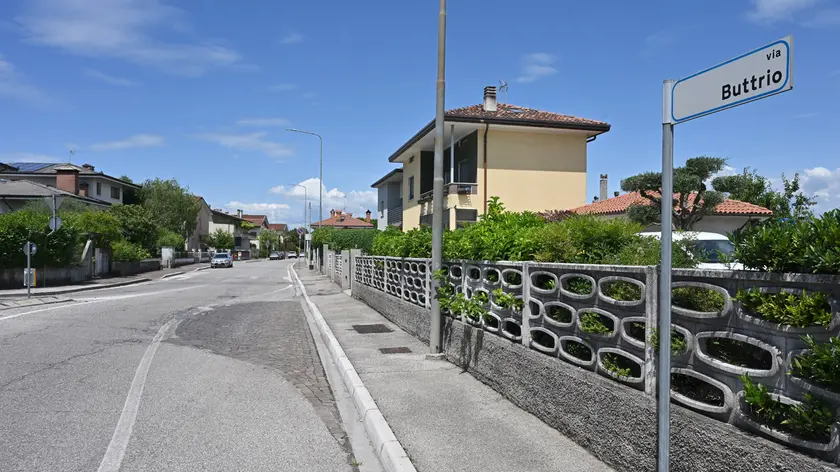 A Laipacco residenti esasperati dal vandalo delle auto: i controlli sono autogestiti