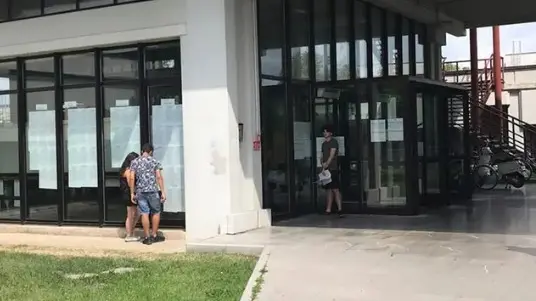 I voti della maturità esposti al Grigoletti di Pordenone