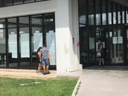 I voti della maturità esposti al Grigoletti di Pordenone