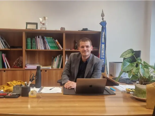 Il dirigente scolastico, Matteo Segatto