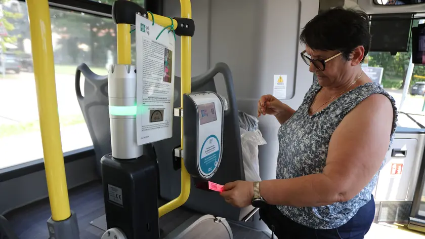 Il bus a chiamata a Pordenone parte senza prenotazioni: «Ci vuole tempo»