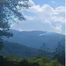 La colonna di fumo che si è alzata dalla cima del monte Forat