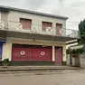 Il negozio sfitto in via Roma preso di mira dai vandali
